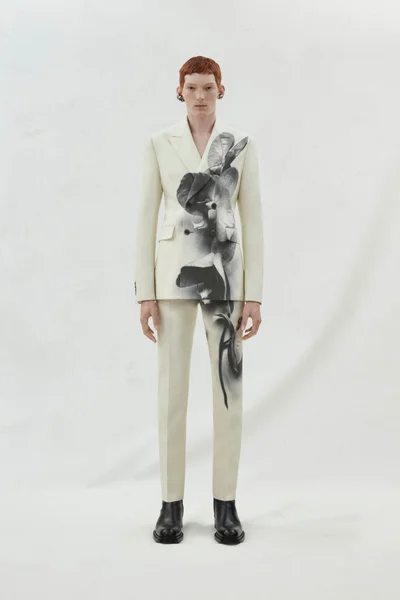 Look 11